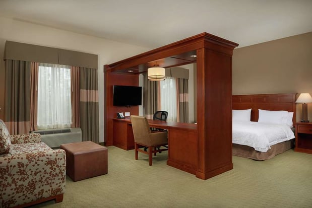 Images Hampton Inn & Suites Salem