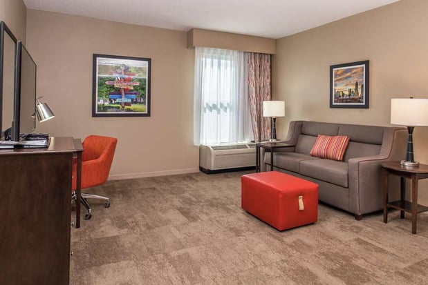Images Hampton Inn & Suites Charlotte-Arrowood Rd.