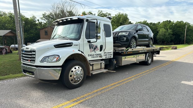 Images Eagle Towing & Recovery