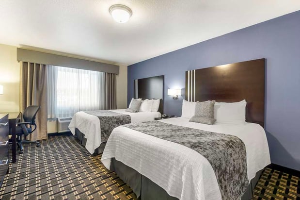 Images Best Western Plus Edmonds Harbor Inn