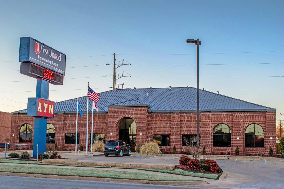 First United Bank - Pauls Valley - exterior