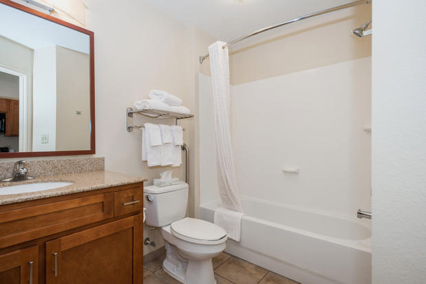 Images Candlewood Suites Mobile-Downtown by IHG