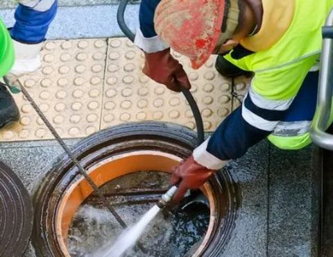 Whether you need preventative maintenance or emergency unclogging service, we are ready to help you  Drain Medic Dublin (01) 505 9494