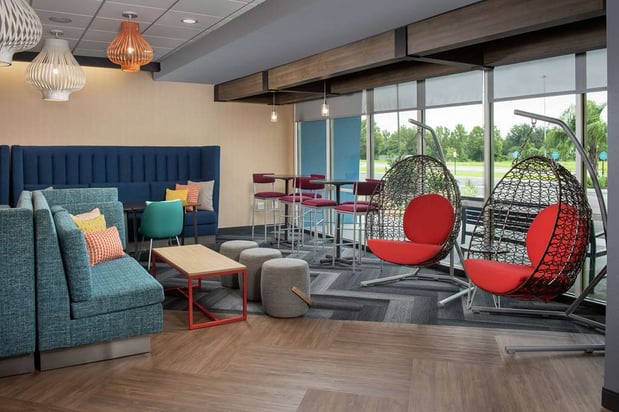 Images Tru by Hilton Lake City