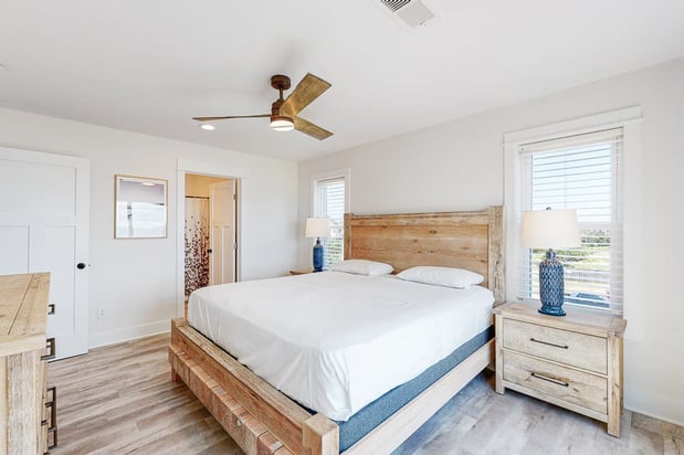 Images Midgett Realty - Avon