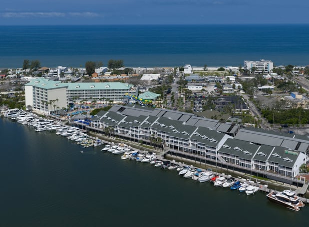 Images Holiday Inn & Suites Clearwater Beach S-Harbourside by IHG