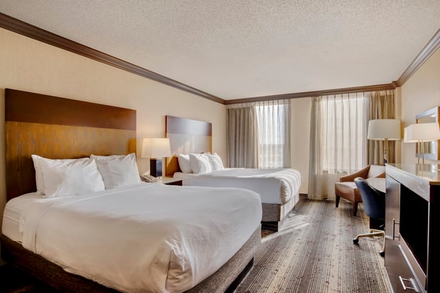 Images Crowne Plaza Harrisburg-Hershey by IHG