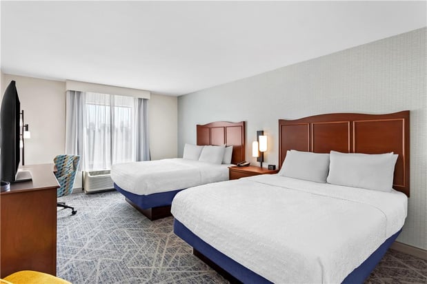 Images Hampton Inn - DeKalb (Near the University)