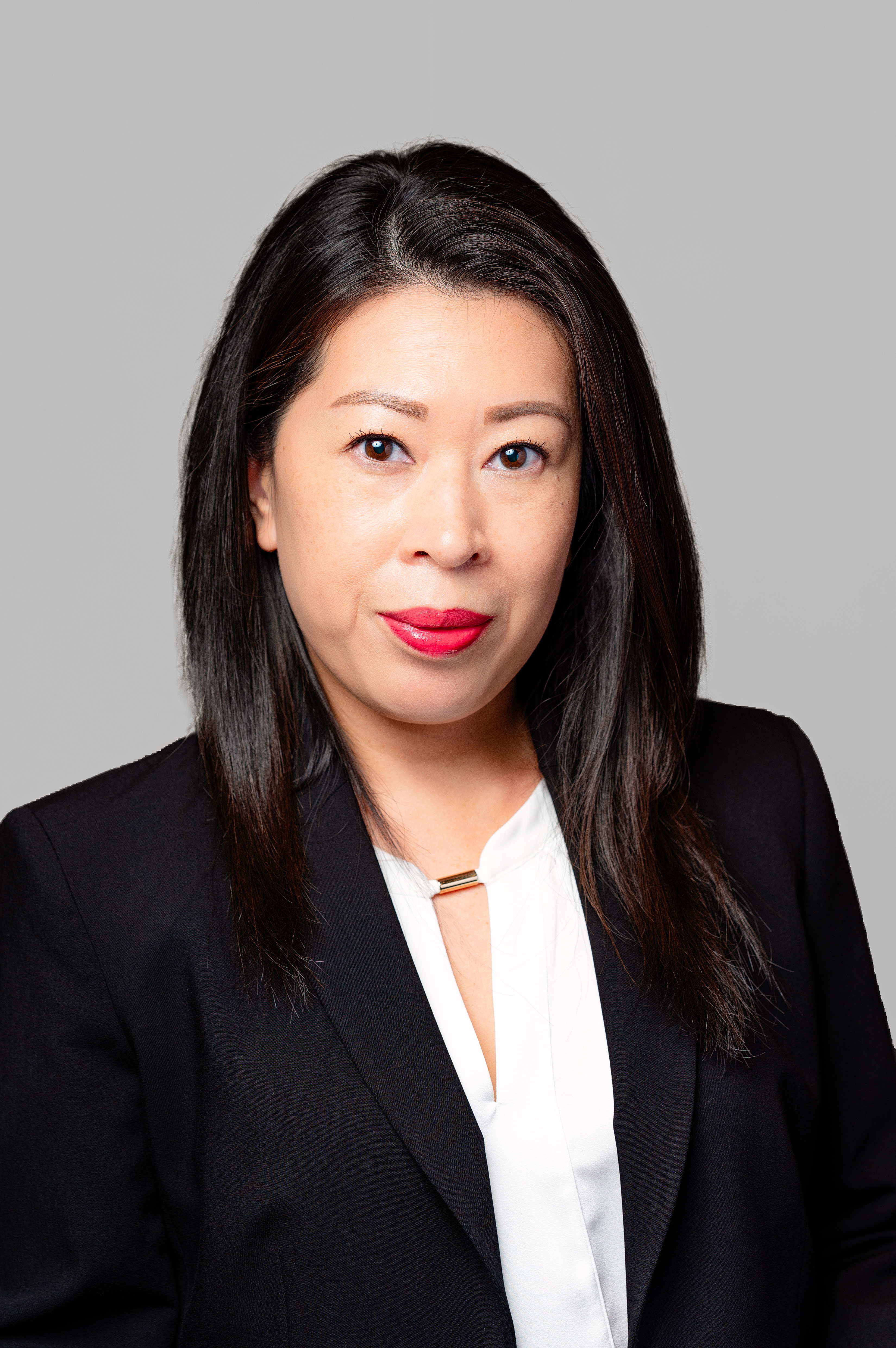 Kelly Vuong Headshot