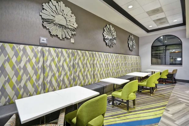 Images Hampton Inn and Suites Los Angeles Burbank Airport