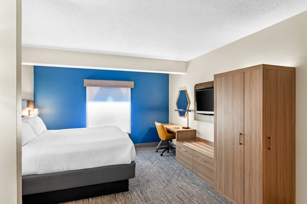 Images Holiday Inn Express & Suites Charleston-Southridge by IHG