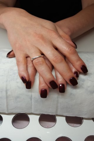 Dela Beauty GmbH, Waisenhausplatz 22 in Bern