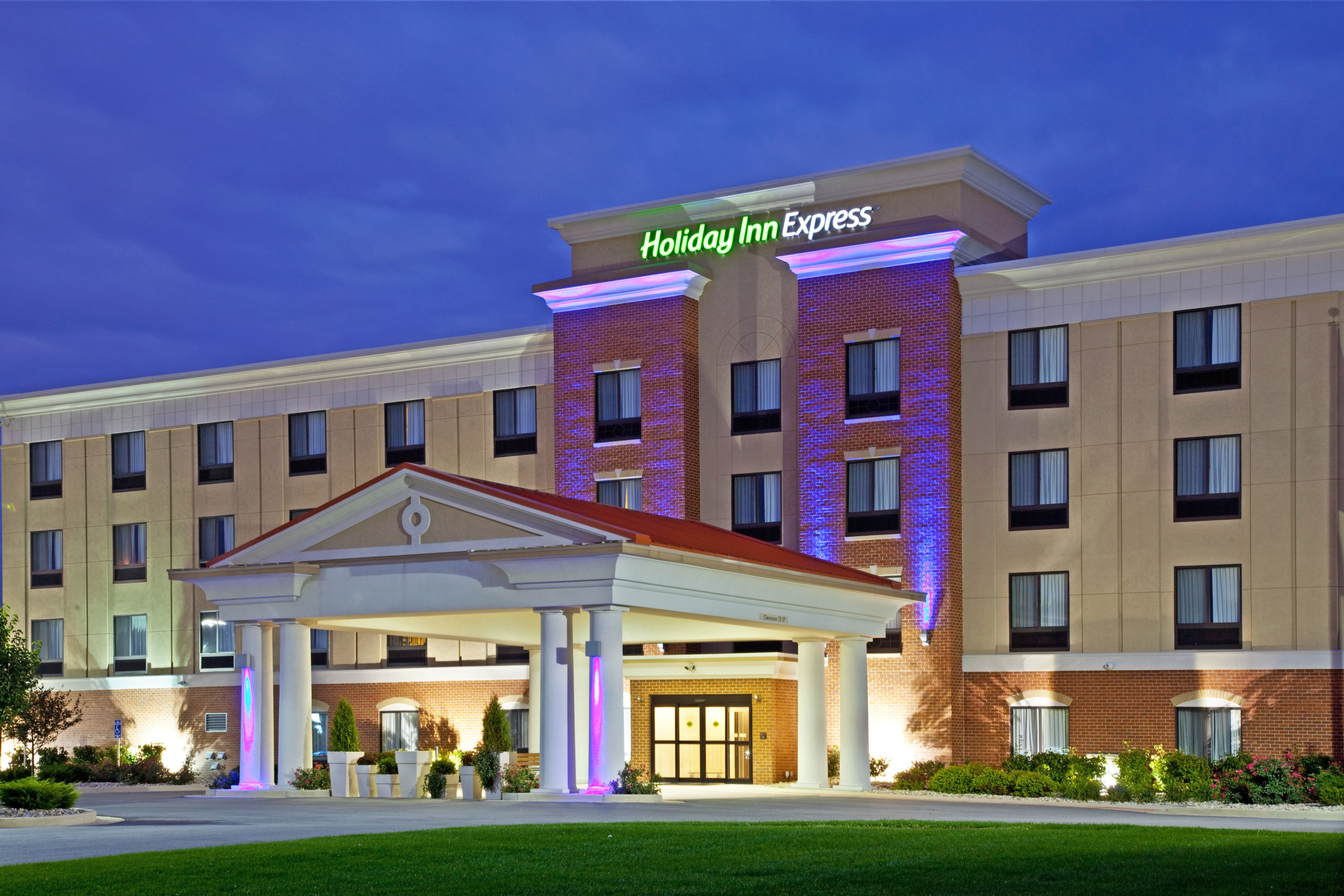 Holiday Inn Express And Suites Independence Kansas City In Independence Mo Hotels And Motels 4058