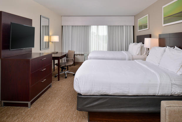 Images Holiday Inn Express & Suites Lafayette by IHG