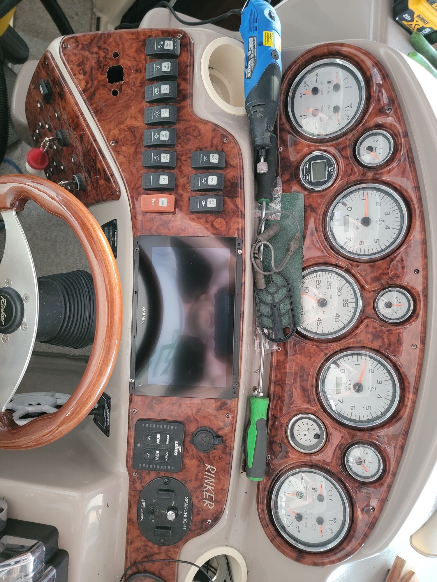 Images Majik Marine Services