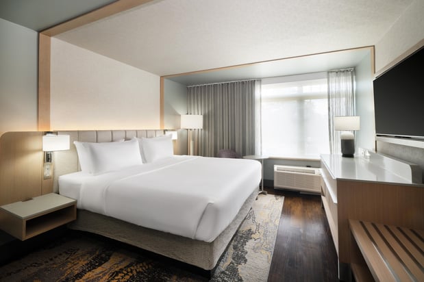 Images Hotel Indigo Long Island - East End by IHG