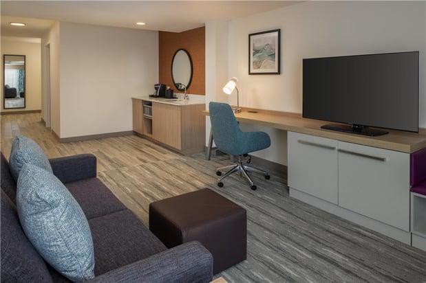 Images Hilton Garden Inn Tacoma Downtown