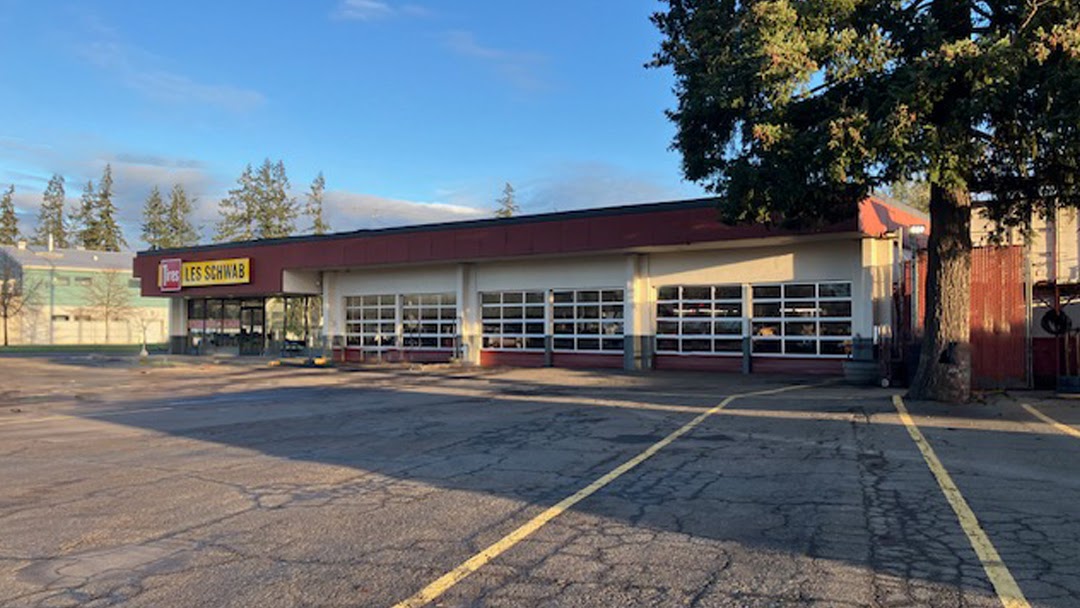 Les Schwab Tire Center