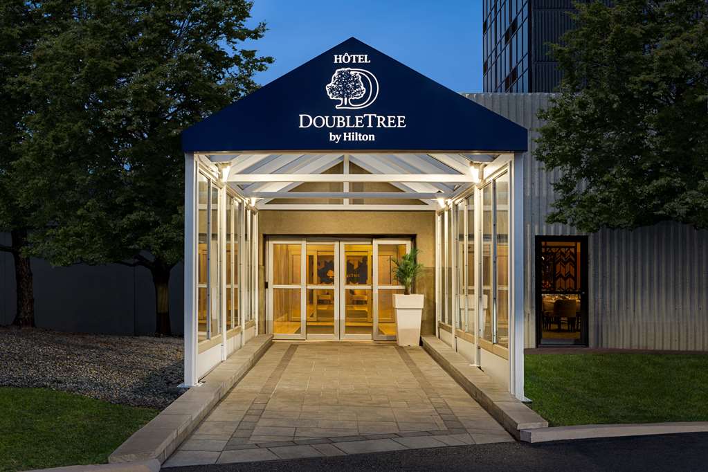 Images DoubleTree by Hilton Pointe Claire Montreal Airport West