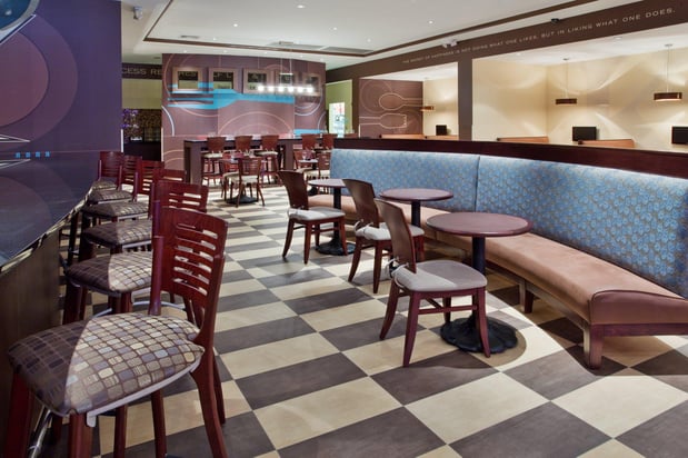 Images Holiday Inn Macon North by IHG