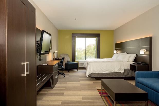 Images Holiday Inn Express & Suites Deer Park, an IHG Hotel