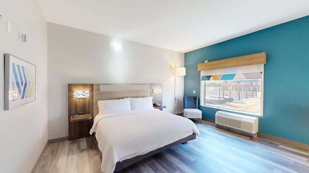 Images Holiday Inn Express & Suites Chicago Schaumburg by IHG