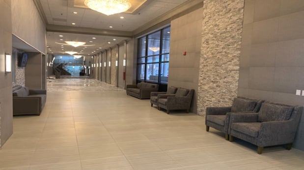 Images Holiday Inn & Suites Chicago North Shore (Skokie) by IHG