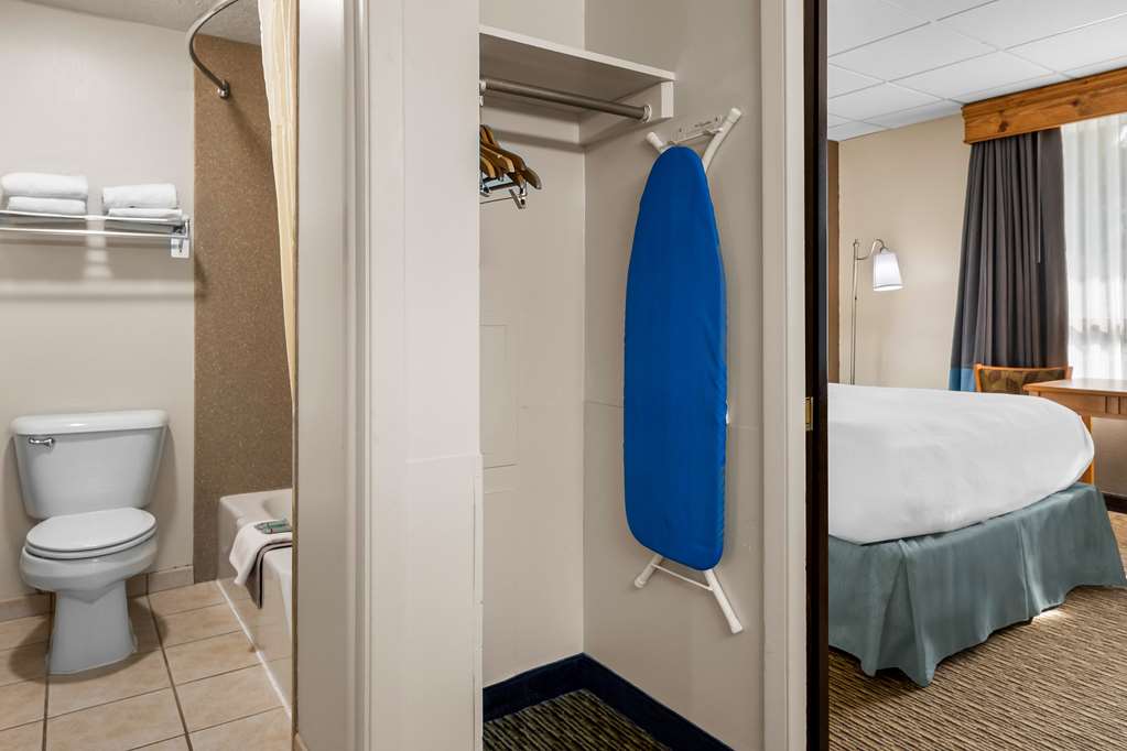 Queen Suite