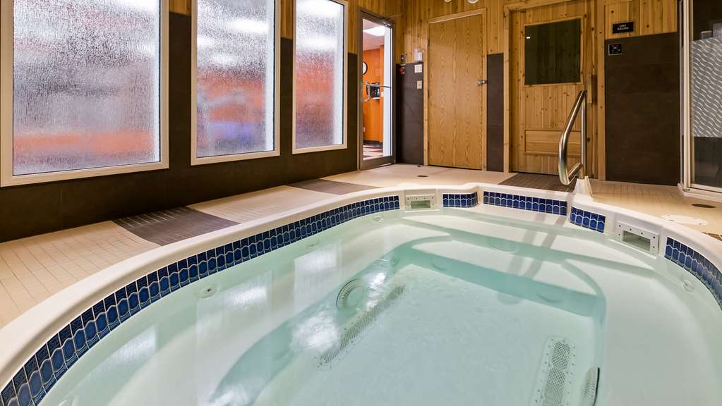 Hot Tub Best Western Plus Peace River Hotel & Suites Peace River (780)617-7600