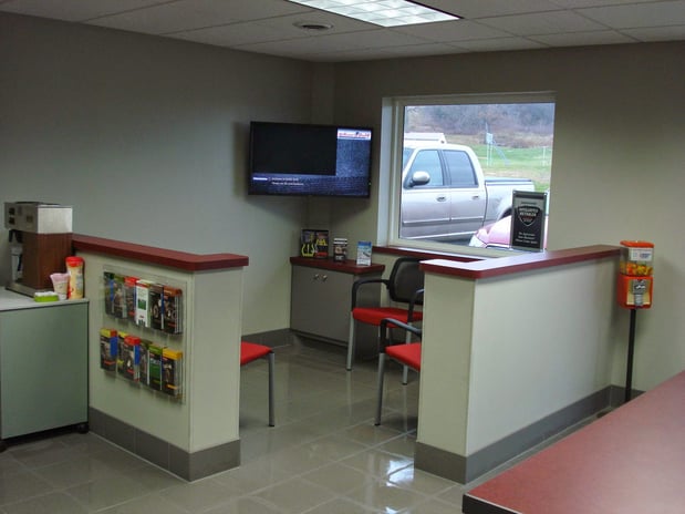 Images Bauer Built Tire & Service