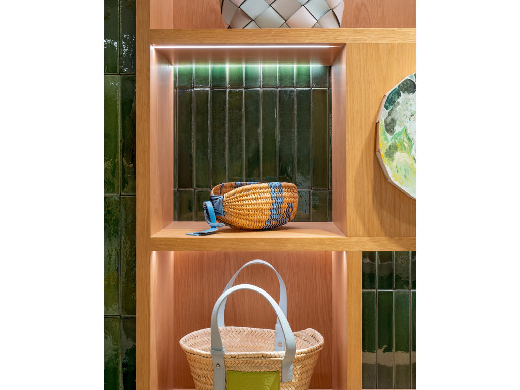 Images ロエベ リクラフト 阪急うめだ本店 8F
