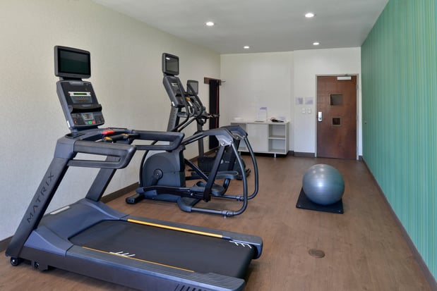 Images Holiday Inn Express & Suites Carthage by IHG