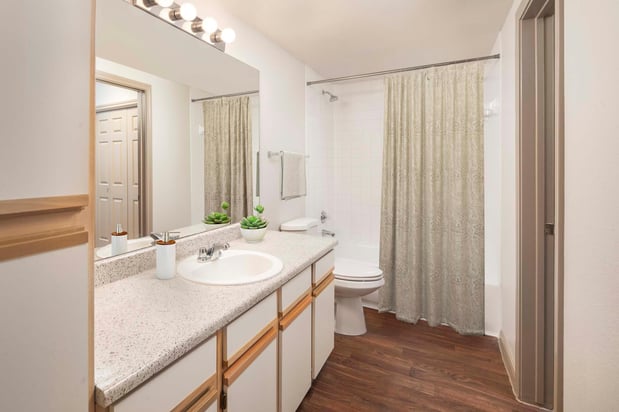 Images Camden Sugar Grove Apartments