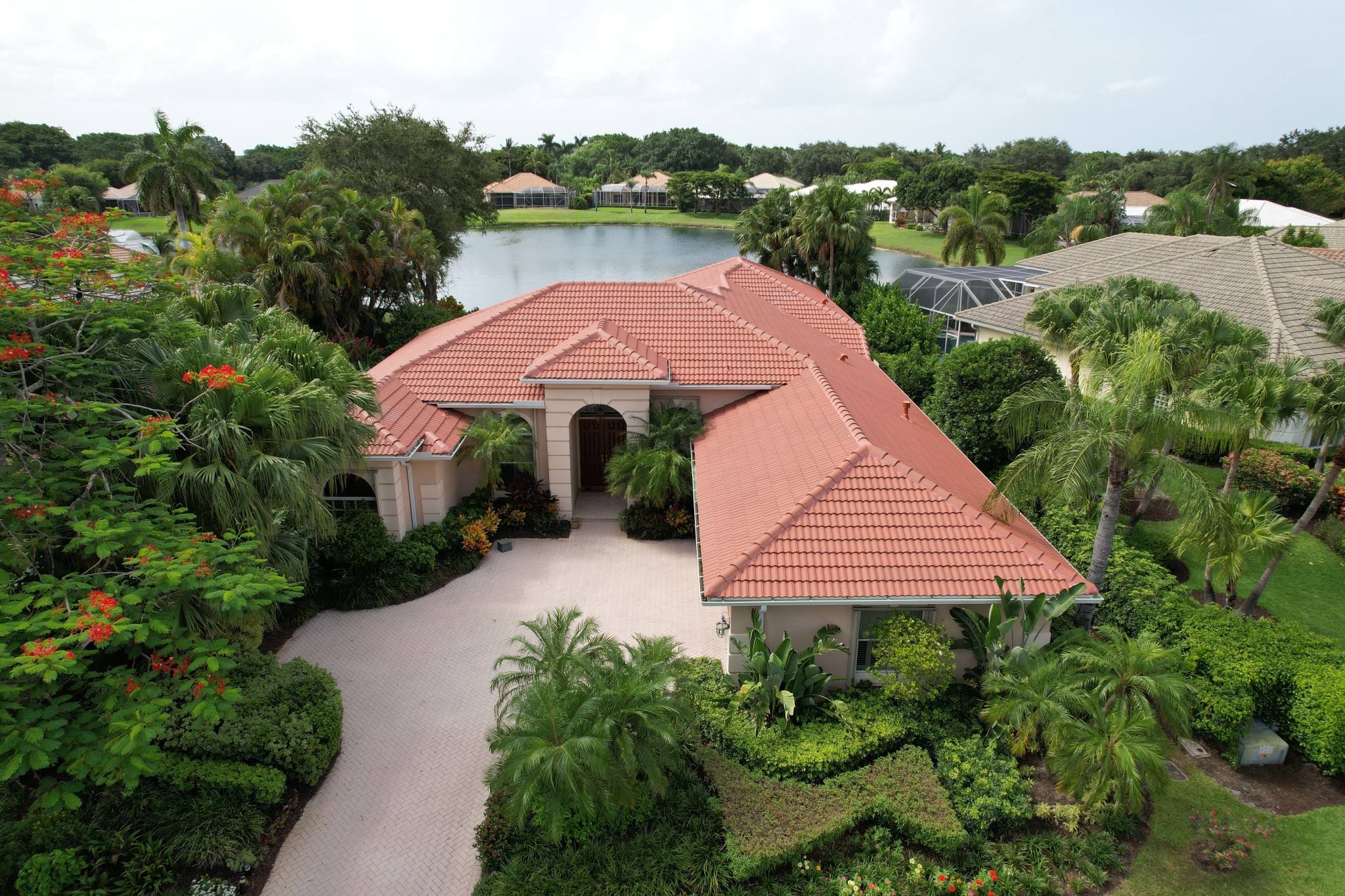 We replaced this roof and installed these brand new roof tiles. This tile color is called Terracambra Range.