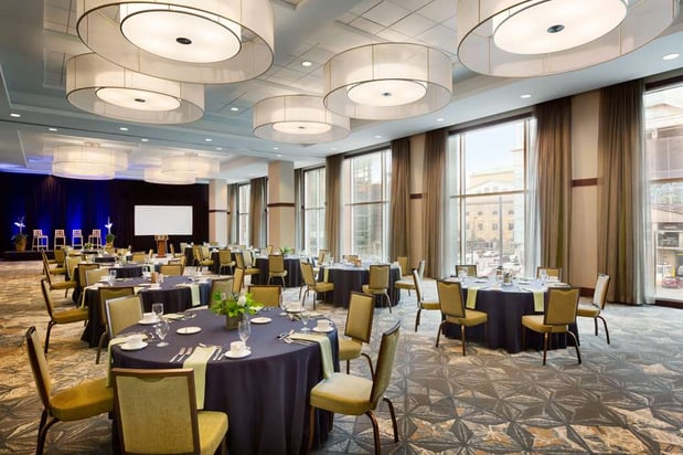 Images Embassy Suites by Hilton Denver Downtown Convention Center