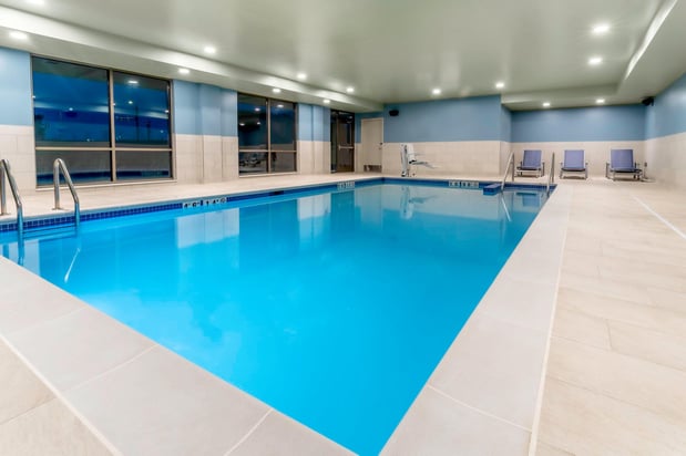 Images Holiday Inn Express & Suites Milwaukee – West Allis by IHG