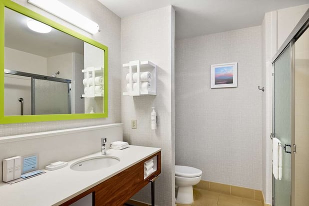 Images Hampton Inn & Suites Ridgecrest