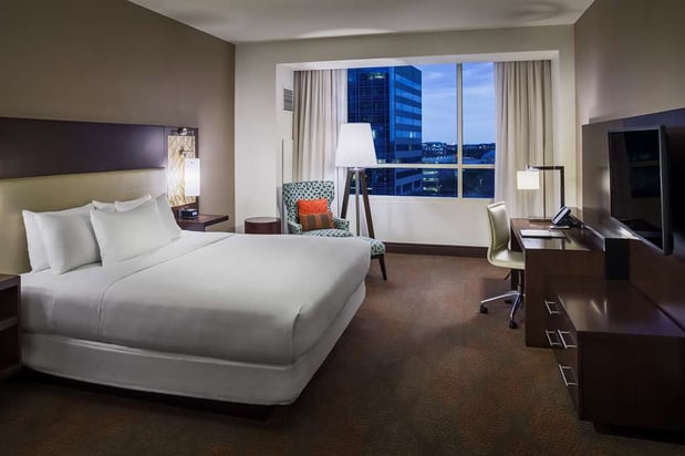 Images Hilton Dallas/Plano Granite Park