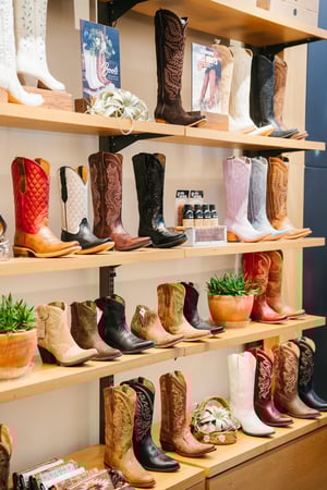 Images Ariat Brand Shop