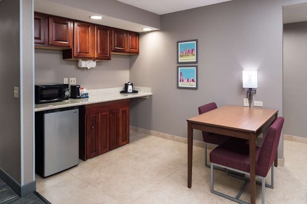 Images Hampton Inn & Suites Chicago-North Shore/Skokie
