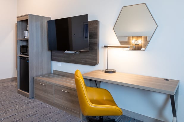 Images Holiday Inn Express & Suites Englewood - Denver South by IHG