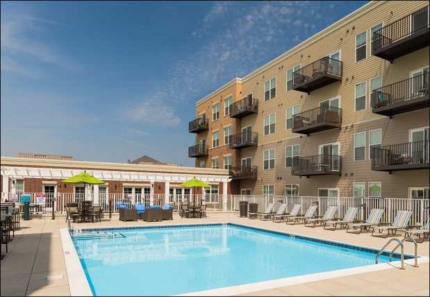 Images Elmhurst 255