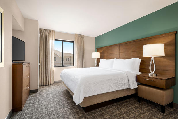 Images Staybridge Suites Oklahoma City-Quail Springs by IHG