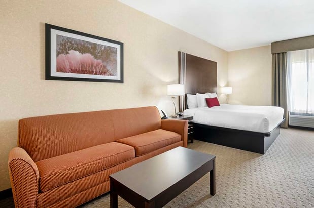 Images Best Western Plus Howe Inn