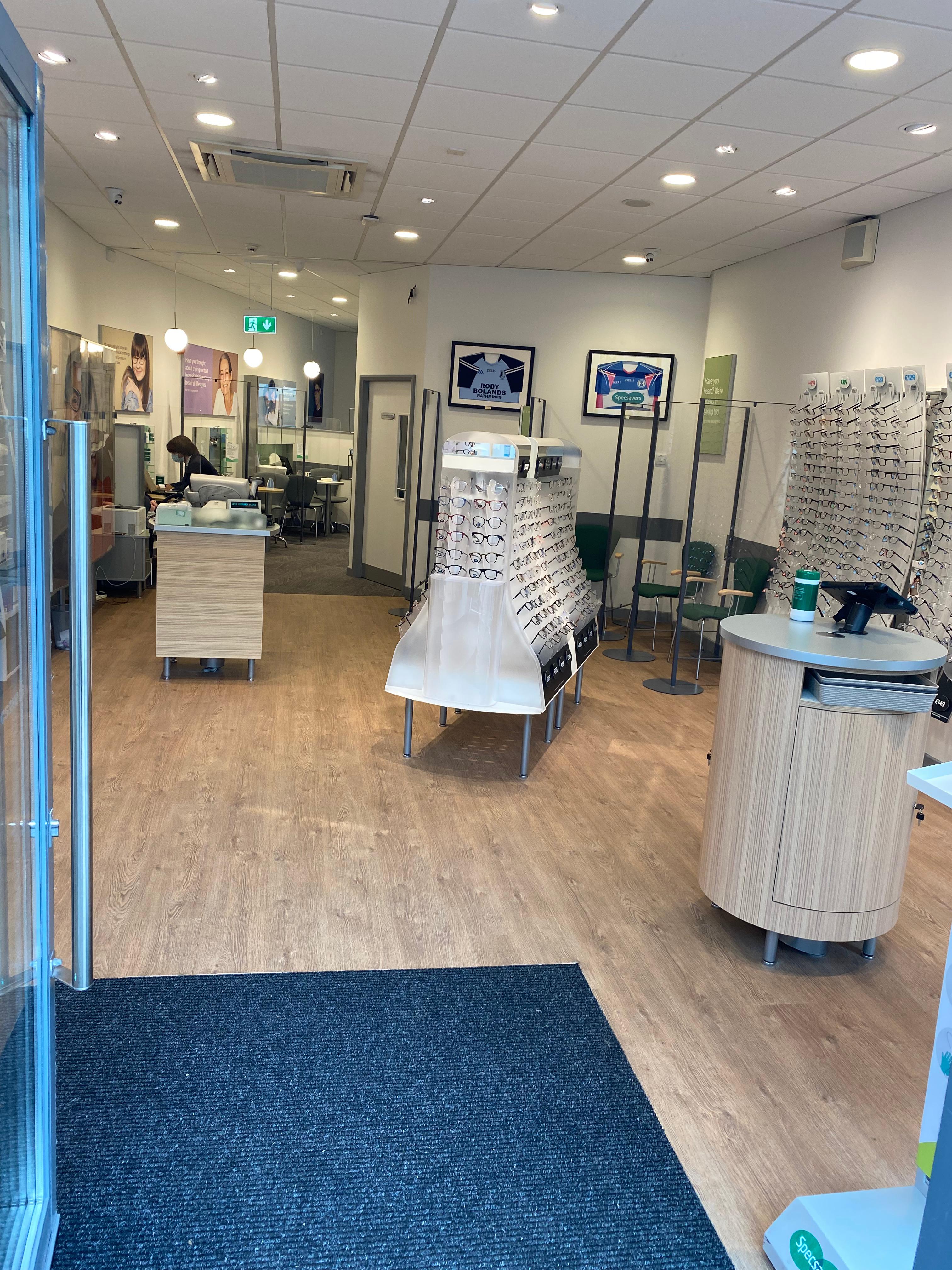 Specsavers Opticians & Audiologists - Nenagh 3