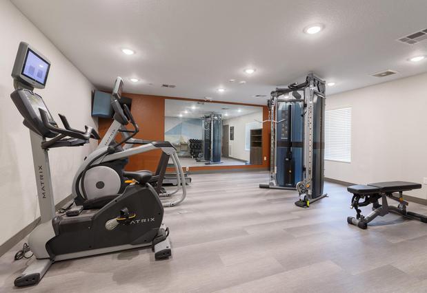 Images Candlewood Suites San Antonio - Schertz by IHG