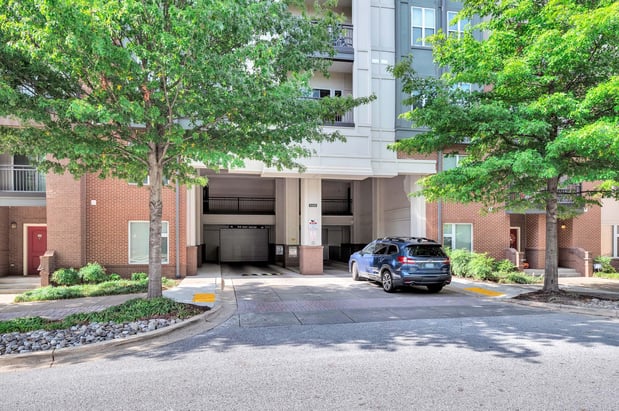 Images Camden College Park Apartments