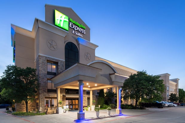 Images Holiday Inn Express & Suites Arlington (I-20-Parks Mall) by IHG