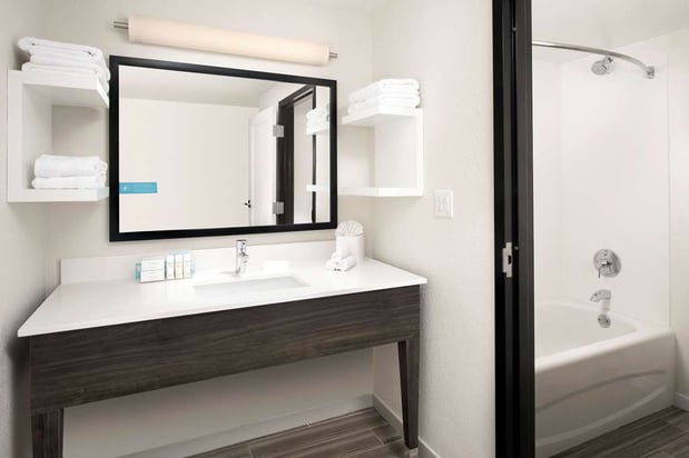 Images Hampton Inn & Suites Anaheim Garden Grove