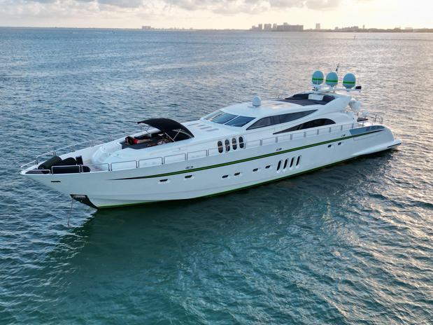 Images Encore Yacht